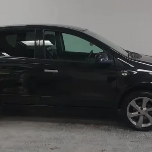 Nissan Note 1.4 N-TEQ with only 8,000 miles from new - Image 6