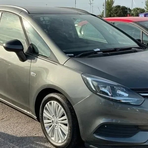 2017 Vauxhall Zafira 1.4T Design 5dr with 7 seats