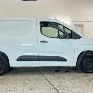2020 Peugeot Partner 1000 1.5 BlueHDi Diesel Manual Van - Image 3