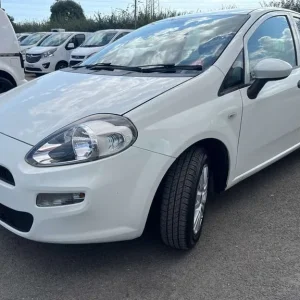 2017 Fiat Punto 1.2 Punto Pop+ 5dr Hatchback Petrol Manual - Image 6