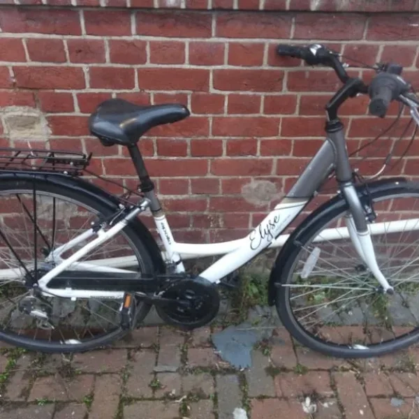 Apollo Elyse Womens Hybrid Bike £133 only