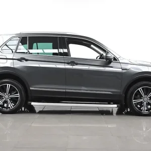 2016 Volkswagen Tiguan 2.0 TDI BlueMotion Tech SE Navigation DSG 4Motion Euro 6 (s/s) 5dr ESTATE ... - Image 5