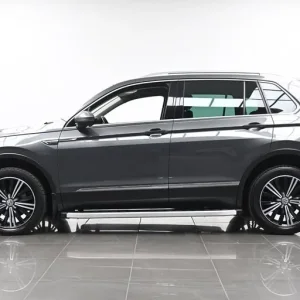 2016 Volkswagen Tiguan 2.0 TDI BlueMotion Tech SE Navigation DSG 4Motion Euro 6 (s/s) 5dr ESTATE ... - Image 6