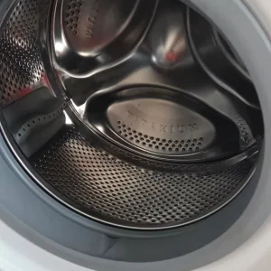PENDING COLLECTION - Indesit washer dryer - ideal for single/small families. - Image 2