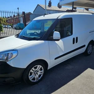 2018 Fiat Doblo 16V SX MULTIJET II DOG VAN*K9*NO VAT*REAR KENNELS * Panel Van Diesel Manual - Image 3