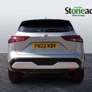 2022 Nissan Qashqai 1.3 DIG-T Hybrid SUV - Image 4