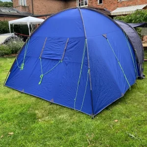 Family size tent and camping gear - Image 4