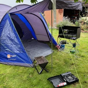 Family size tent and camping gear - Image 8