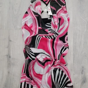 BNWT Ladies New Look Lightweight Sleeveless Top Size UK10 - Image 4