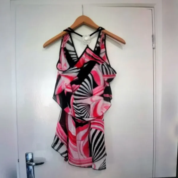 BNWT Ladies New Look Lightweight Sleeveless Top Size UK10