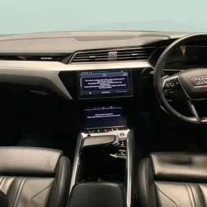2022 Audi e-tron 55 S Line Sportback - Image 4