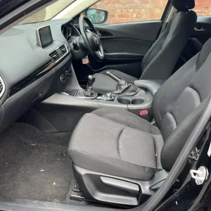 2016 Mazda 3 Hatchback Manual 5-door - Image 4