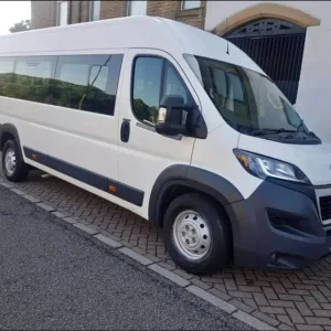 Peugeot Boxer 2.0 minibus 17 seater
