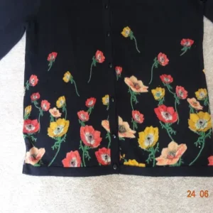 Pretty Cardigan - Image 3