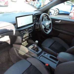2025 Ford Kuga 1.5 EcoBoost ST-Line 5-door hatchback petrol manual - Image 6