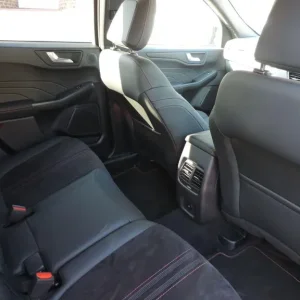 2025 Ford Kuga 1.5 EcoBoost ST-Line 5-door hatchback petrol manual - Image 8