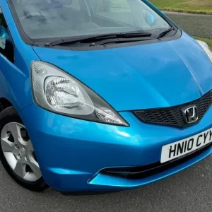2010 Honda Jazz 1.4 i-VTEC ES with i-SHIFT and Magic Seat - Image 5