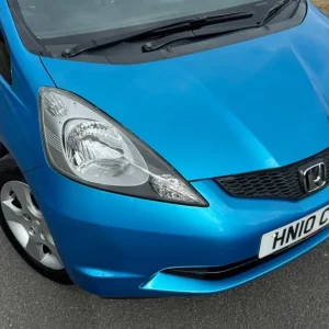 2010 Honda Jazz 1.4 i-VTEC ES with i-SHIFT and Magic Seat - Image 6