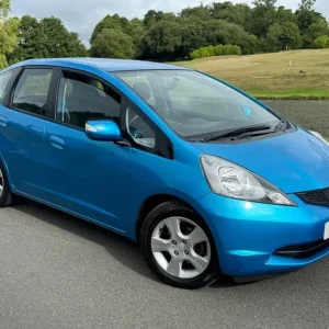 2010 Honda Jazz 1.4 i-VTEC ES with i-SHIFT and Magic Seat