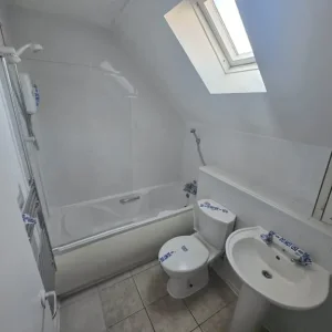 1 bedroom flat in Stromness, Orkney Islands - Image 3