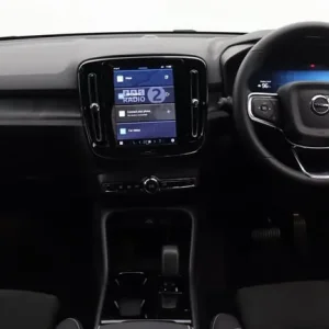 2025 Volvo EX40 Single Motor Extended Range Plus - Image 5
