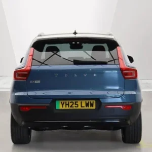 2025 Volvo EX40 Single Motor Extended Range Plus - Image 7