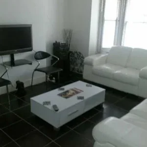 Spacious Double by Brixton & Godalming - Image 5