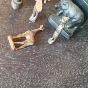 Various wooden ornimants