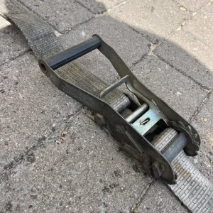 Heavy duty ratchet strap