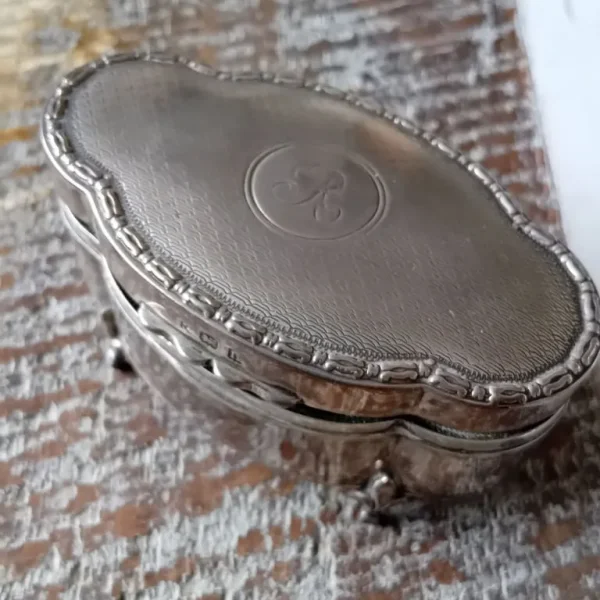 Silver trinket box