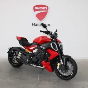 2025 Ducati Diavel V4 in Ducati Red - Image 2