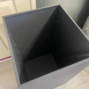 Metal planter