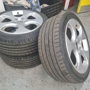 Genuine 17" Monza Alloys and tyres refurbished - Image 4