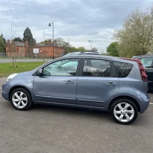 2010 Nissan Note Tekna Automatic MPV - Image 2