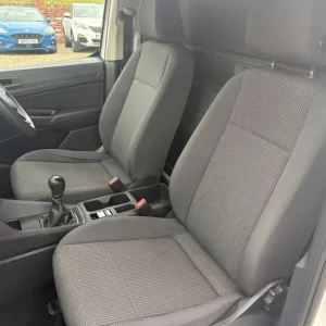 2022 Volkswagen Caddy 2.0 TDI C20 Commerce SWB Euro 6 (s/s) 5dr Panel Van Diesel Manual - Image 7