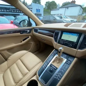 2015 Porsche Macan 3.0 TD Diesel S Estate - Image 8