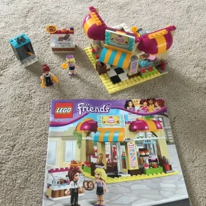 Lego Friends Downtown Bakery