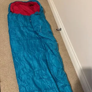 Sleeping bag- Gelert Ellen 300DL - Image 3
