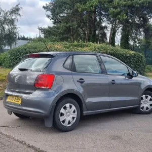 Volkswagen Polo 1.2L Hatchback 2010 Manual - Image 3