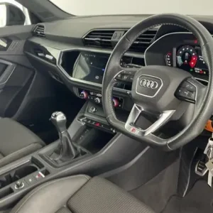 2022 Audi Q3 Black Edition 35 TFSI 150 PS 6-speed Manual SUV - Image 6