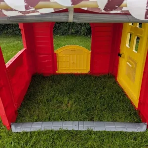 Disney Pixar “Cars” Radiator Springs Playhouse - Image 5