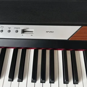 KORG SP-250 Digital Piano - Image 6