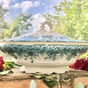 Vintage serving dish with lid - Image 4