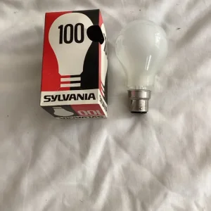 100w/40w Sylvania light bulbs - Image 2