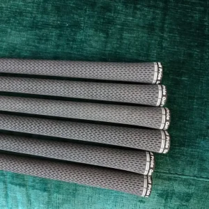 True Temper Dynamic Gold S200 iron shafts, 5-PW - Image 3