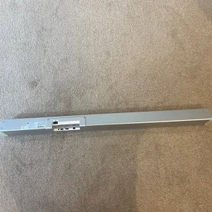 Phillips sound bar with subwoofer and remote - Image 5