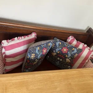 Church Pew - Image 4