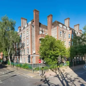 3 bedroom flat in Camelot House, east-boldon, Burnside - Image 5