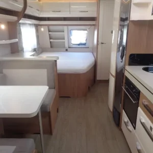 Hobby 650 Excellent 5 Berth Fixed Bed Caravan 2022 - Image 7