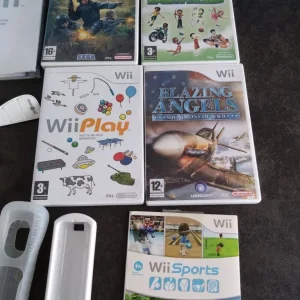 Wii console and games bundle - Image 2